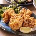 料理メニュー写真&nbsp;ふぅ特製鶏もも肉のから揚げ