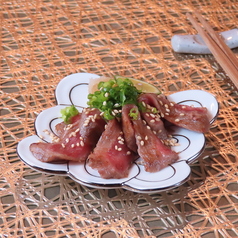 和牛タタキ（画像は個人盛りです）