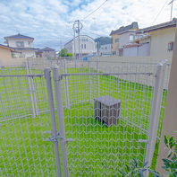 屋内・屋外ドッグランを完備しております。