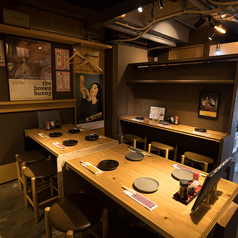 8名掛けのテーブル席を2席ご用意しております！