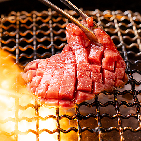 お店独自に厳選した和牛を使用しています。