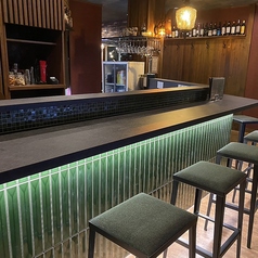 おしゃれなカウンターでデートにも◎