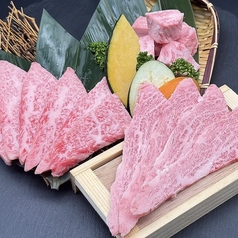 極選・カルビの盛り合わせ（サイコロカルビ・特選カルビ・リブ巻きカルビ）