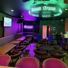 frees フリース 宮崎橘通り一番街店の特集写真