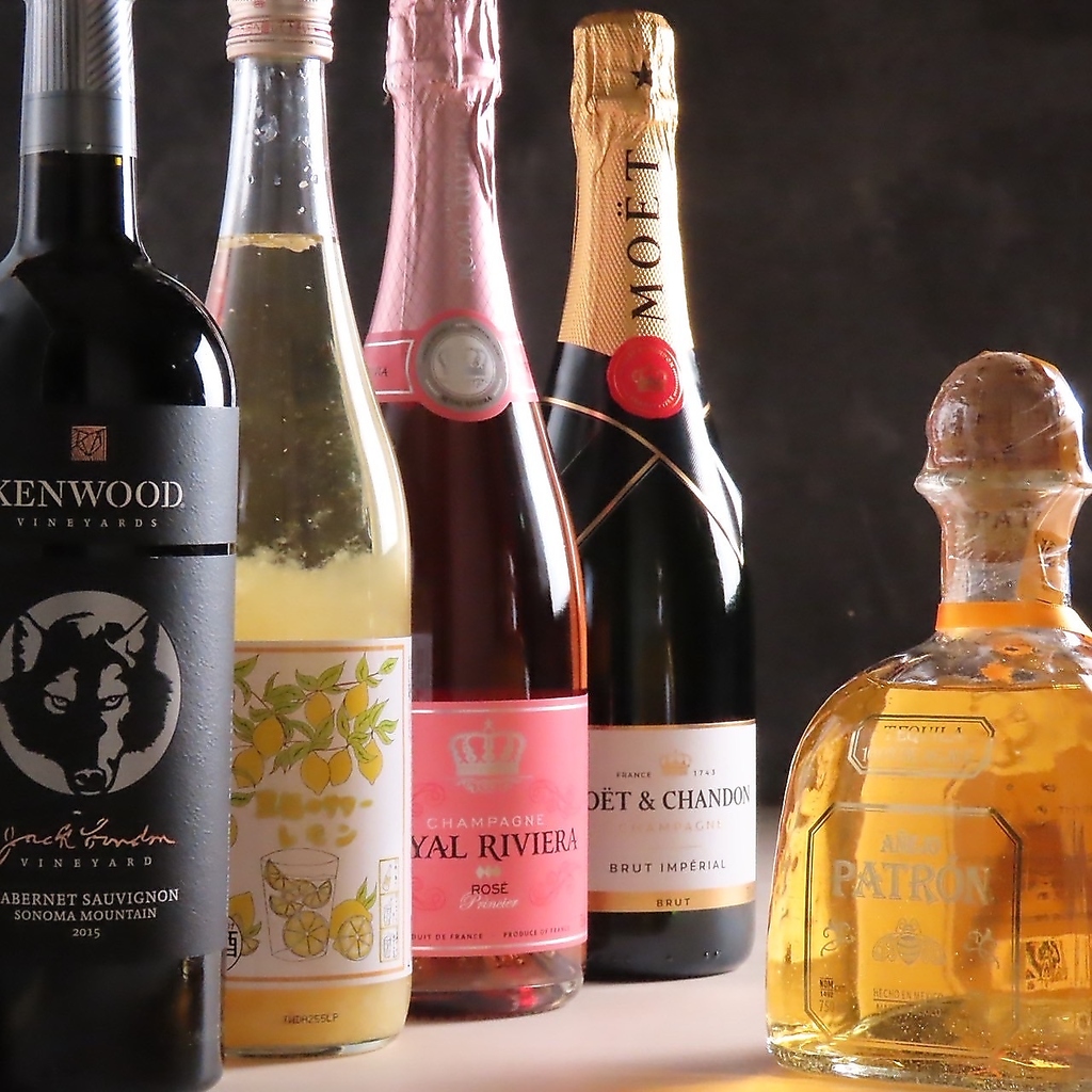 ワイン、シャンパン、スパークリングワインの他、テキーラも