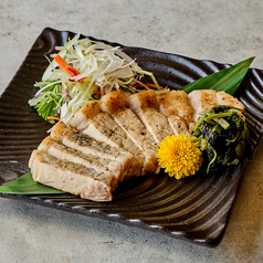 北海道産豚ロース炙り焼き～葉ワサビ添え～