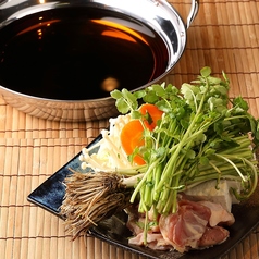 仙台といえばせり鍋！東北の美味しい食材を活かしたお料理が色々！牛タンや三陸産の牡蠣料理も人気です！の写真