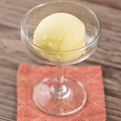 熊本のミルク屋さんの バニラアイス/本日のアイス