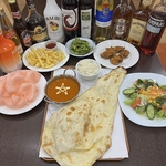 コースは締めのカレーまで楽しめるラインナップです。