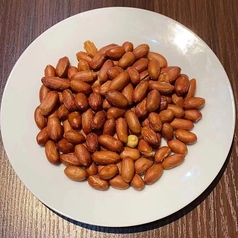 枝豆／揚げピーナッツ／ザーサイ／ピータン／キムチ