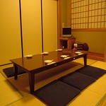 家族や、恋人と座敷個室でくつろげます。