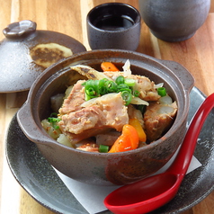 【創作和食】和豚もちぶた軟骨と野菜の塩煮込み　880円