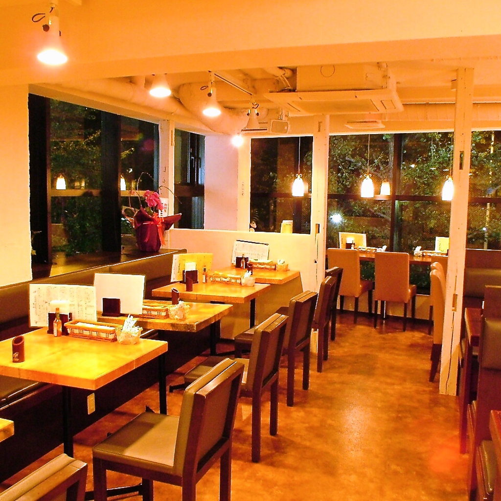 2Fは最大35名迄入れるので、歓送迎会や忘年会・新年会などパーティに最適♪