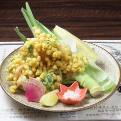 【季節の逸品】とうもろこしと海老のかき揚げ