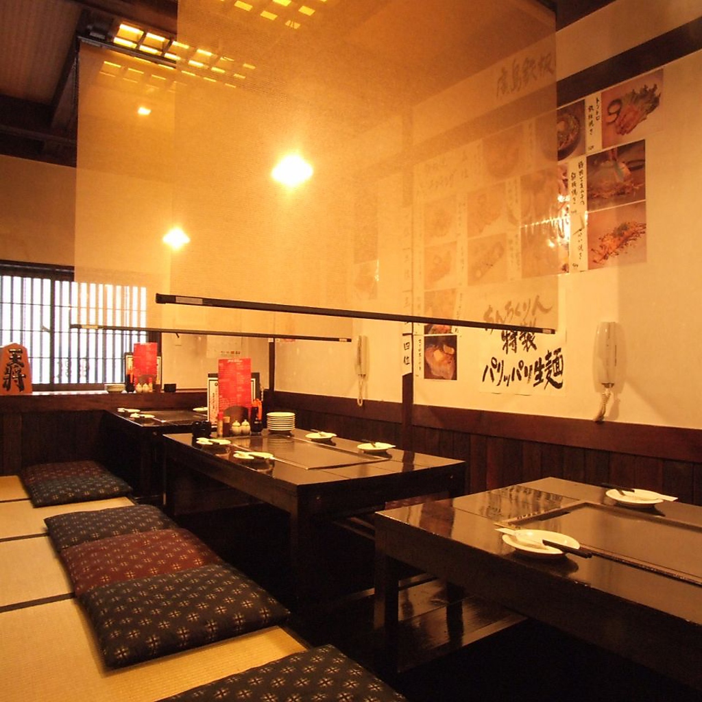 2Fはゆったり寛げる掘りごたつ。人数に応じて仕切ることも可能！最大20名OK！