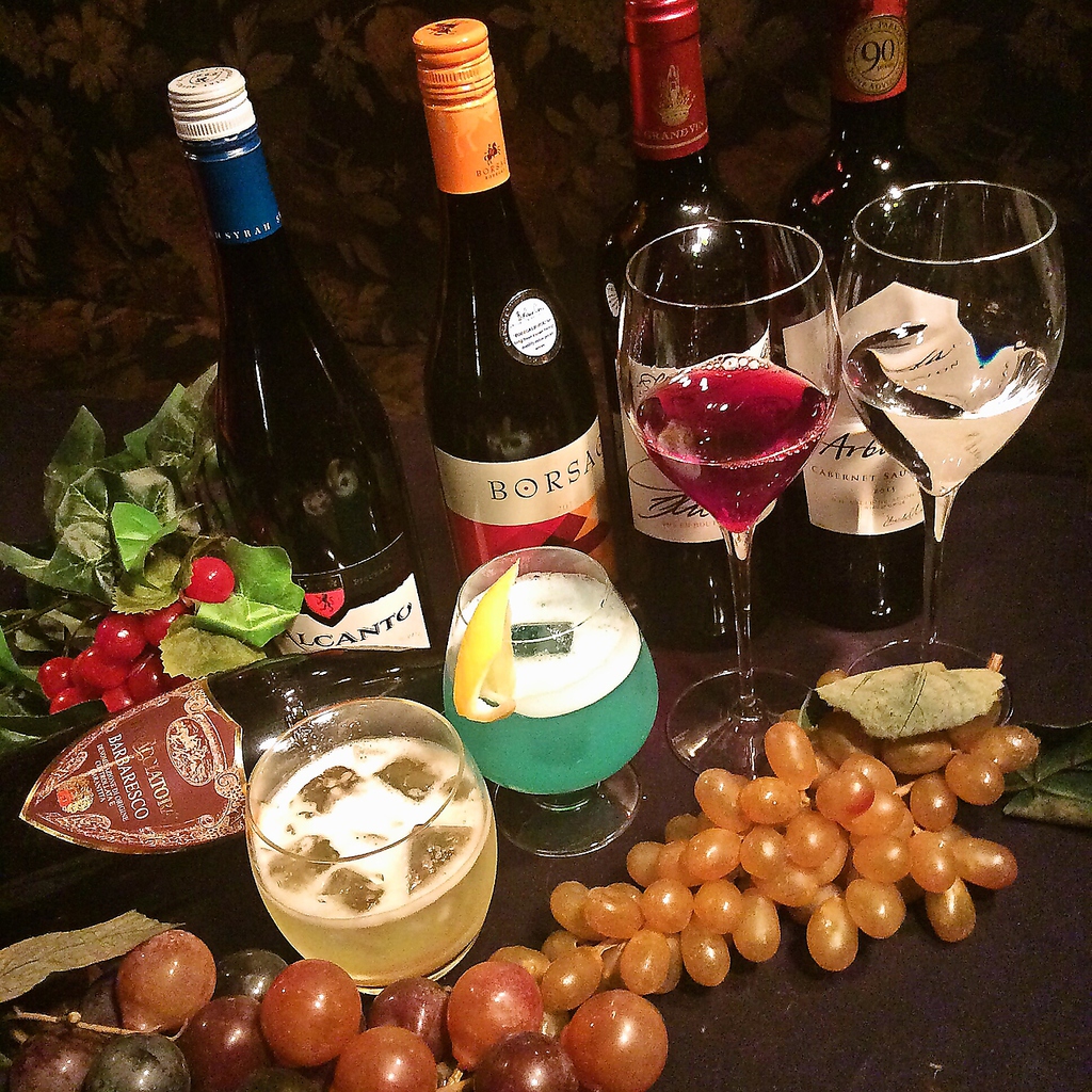 銘柄ワインからスパークリングワインまで。料理とお酒と音楽を楽しみたい方に…