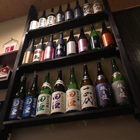 日本酒は常時15種類の飲み比べ