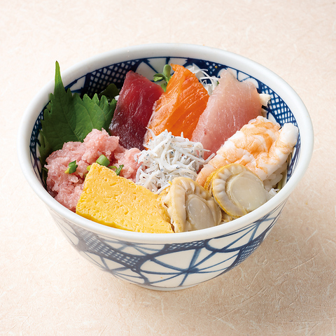天然まぐろを中心に、品質・健康にこだわった、新鮮な本格海鮮どんぶりが自慢です！