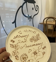 誕生日のお祝いに最適な特製アニバーサリープレート
