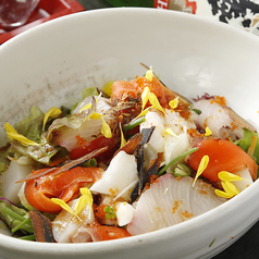 ● 本日の海鮮と山芋の大漁サラダ