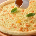 料理メニュー写真&nbsp;がちゃぴん特製PIZZAマルゲリータ