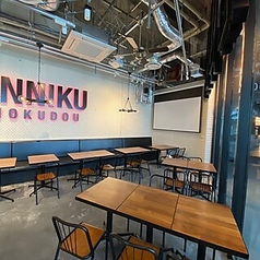 シンプルで落ち着いた店内には、広々と開放的な雰囲気が広がります。渋谷駅からも近くアクセスも魅力となっておりますので、お気軽にお立ち寄りください◎
