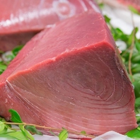 こだわりの新鮮素材を使った逸品料理が充実