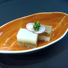 くじら豆腐 (鰯の梅煮と長芋)