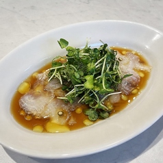 男鹿産の魚介や秋田錦牛を使用した贅沢な料理の数々