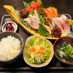 小田原鮮魚と炭焼牛たん かっこ小田原店のおすすめランチ1