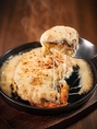 当店人気看板商品の初代焼きポテサラ、バケットと一緒にどうぞ！