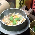 料理メニュー写真 とりの釜飯(カップスープ付き)