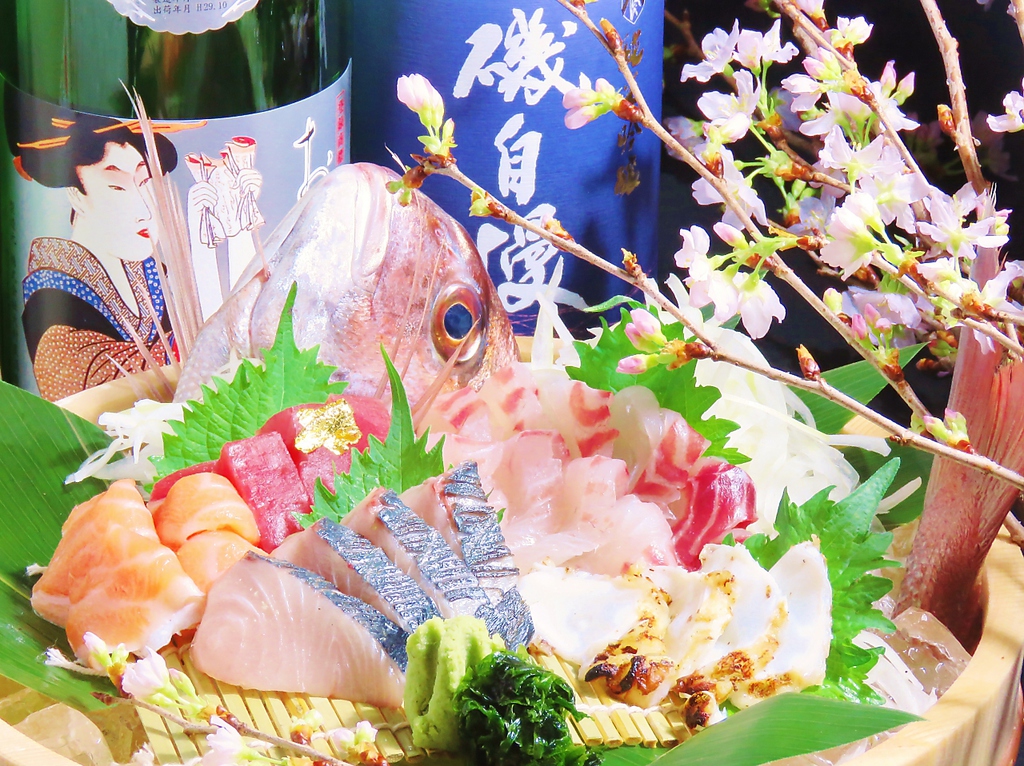 飲み放題コースは2200円(税込)～