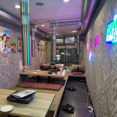 【掘りごたつ式★・2階20席】会社宴会や貸切など大人数でのご利用にもぴったりの広さ。足を伸ばしてゆったりとお食事をお楽しみ下さい。