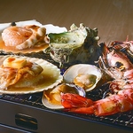 市場直送！厳選して仕入れた新鮮な食材を、自分好みの焼き加減で美味しく召し上がっていただけます。