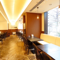 ホテル1階の落ち着いた空間