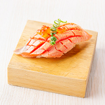 進化系寿司の一押し！肉厚な鮮魚を綺麗にマンゴーカットした握り寿司♪是非ご賞味ください！