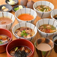 蕎麦の常識を覆す！10種類以上のつけ汁で誰でも楽します