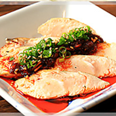 四万十鶏ささみのわら焼き/四万十鶏ささみ旨辛麻辣だれ