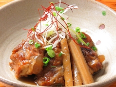 黒豚なんこつとろとろ塩煮込み