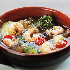 エビとマッシュルームのアヒージョ