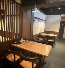 4人掛けテーブル席　2卓