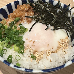 肉味噌温玉ごはん