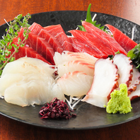 料理長が目利きする“旬”の極上刺身盛り合わせ