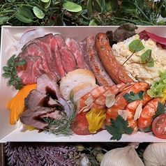 アラカルトメニューもテイクアウトが可能です！