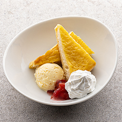 フレンチトーストとろけるバニラ