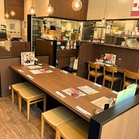 サクッと気軽に立ち寄れる店内◎