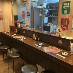 「1人でも、気を使わずに座れるカウンターです」