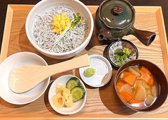新鮮♪釜揚げしらす丼