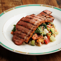 グリルベーコンチョップドサラダ